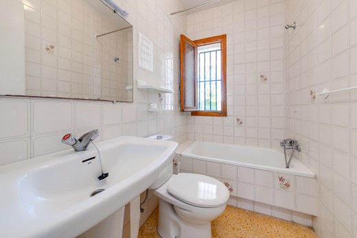 Venta - Chalet - San Miguel de Salinas - Ciudad de las comunicaciones