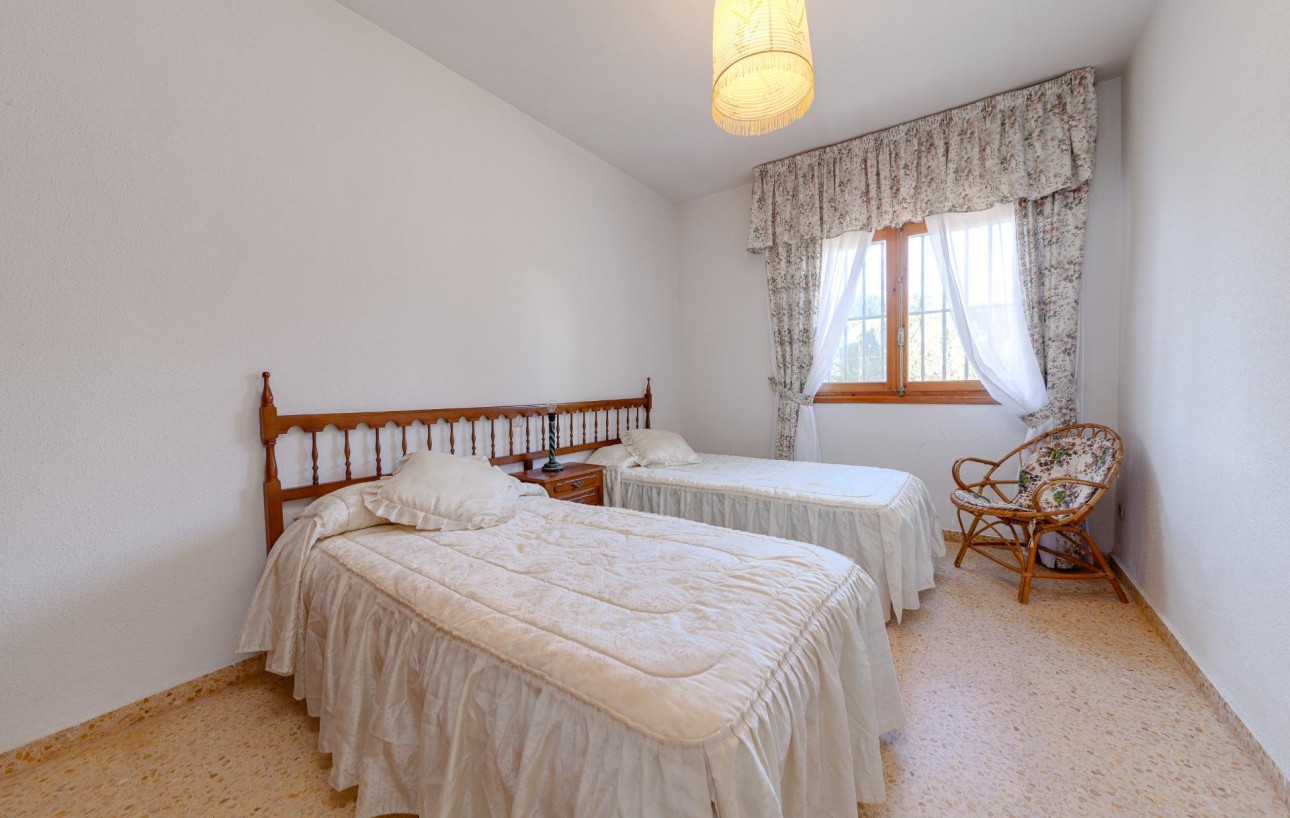 Venta - Chalet - San Miguel de Salinas - Ciudad de las comunicaciones
