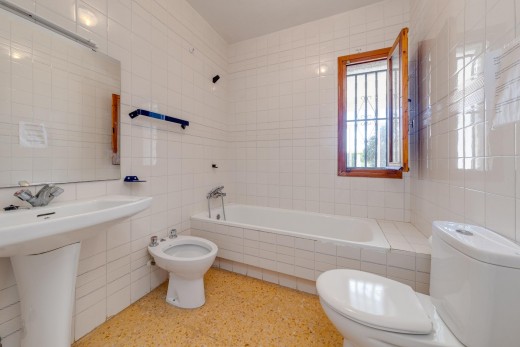 Venta - Chalet - San Miguel de Salinas - Ciudad de las comunicaciones