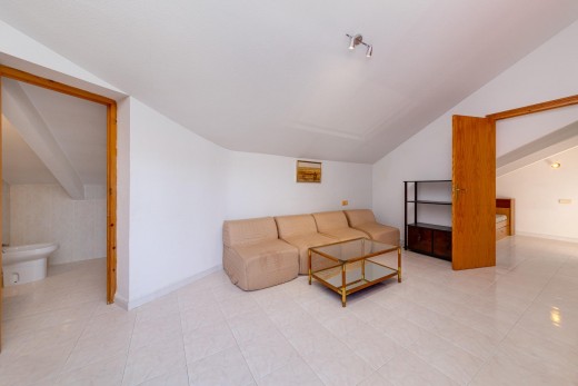 Venta - Chalet - San Miguel de Salinas - Ciudad de las comunicaciones