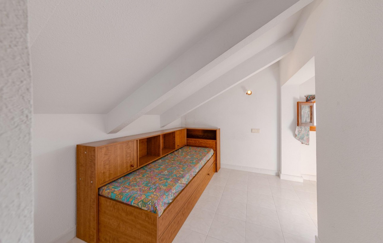 Venta - Chalet - San Miguel de Salinas - Ciudad de las comunicaciones