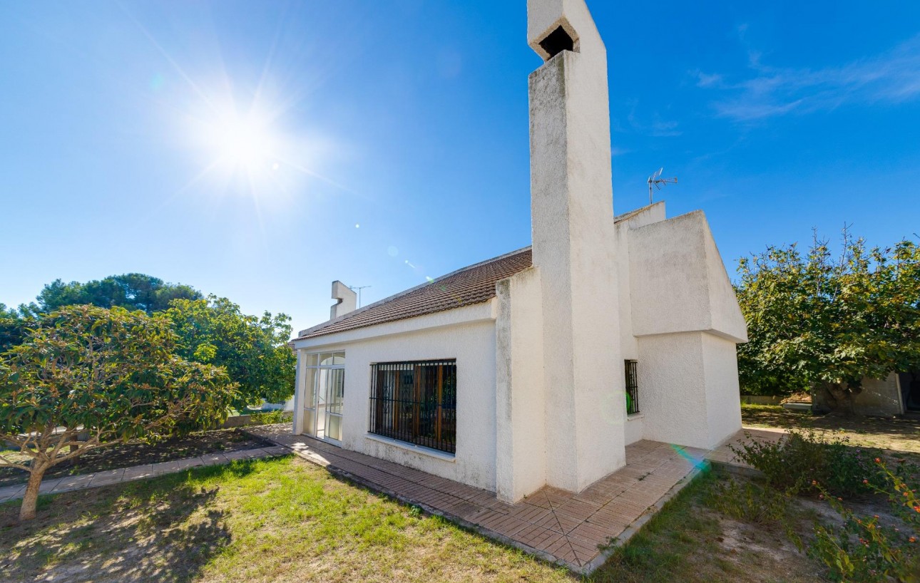 Venta - Chalet - San Miguel de Salinas - Ciudad de las comunicaciones