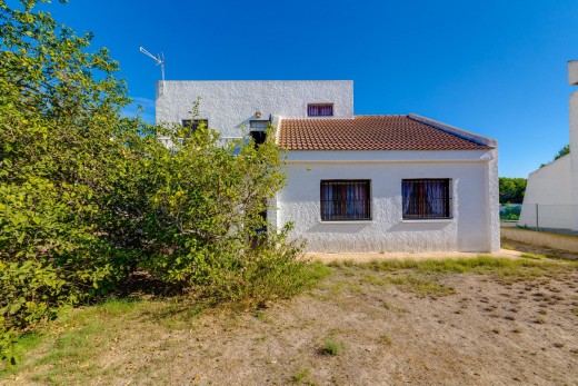 Venta - Chalet - San Miguel de Salinas - Ciudad de las comunicaciones