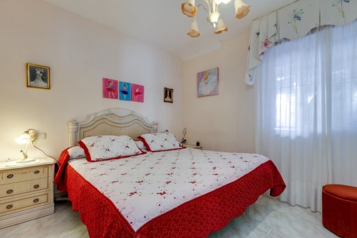 Resale - Chalet - Torrevieja - Doña ines