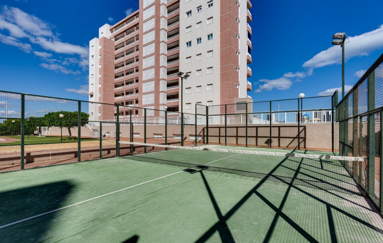 Resale - Wohnung - Guardamar del Segura - puerto deportivo