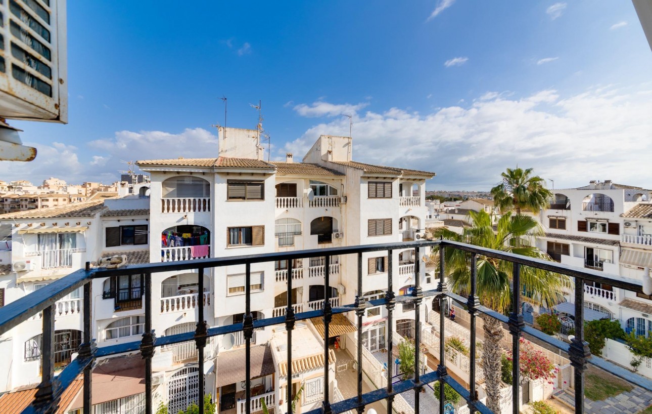 Venta - Apartamento - Torrevieja - Calas blanca