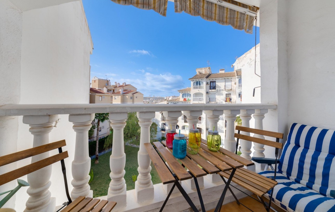 Venta - Apartamento - Torrevieja - Calas blanca