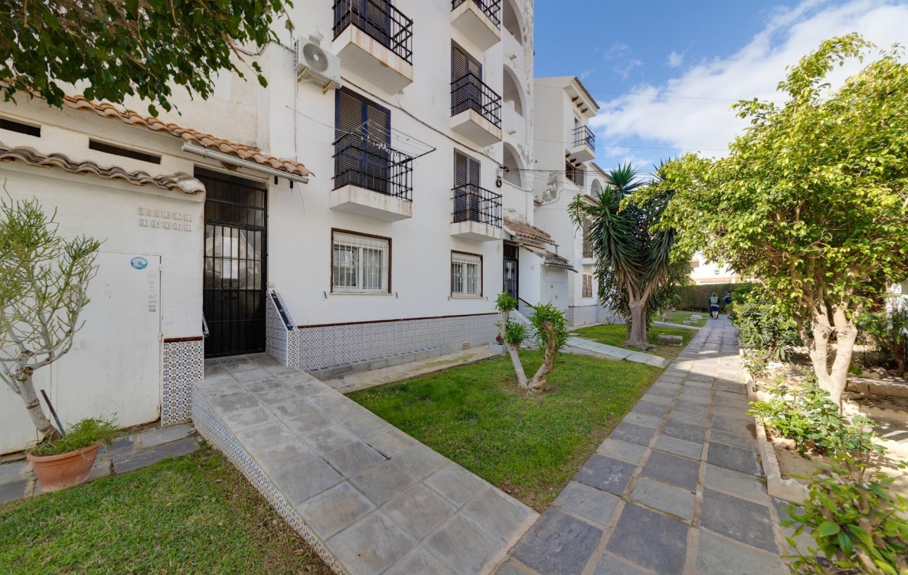Venta - Apartamento - Torrevieja - Calas blanca