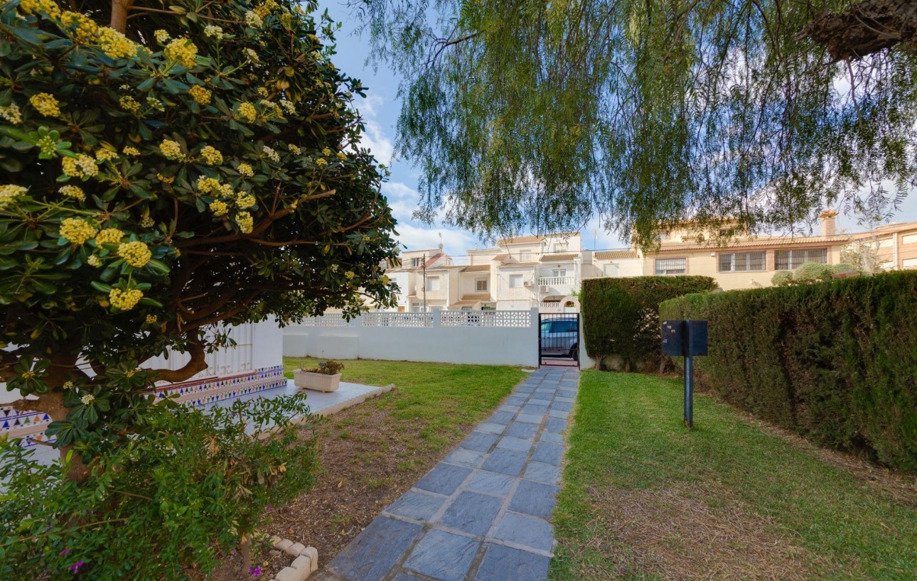 Venta - Apartamento - Torrevieja - Calas blanca