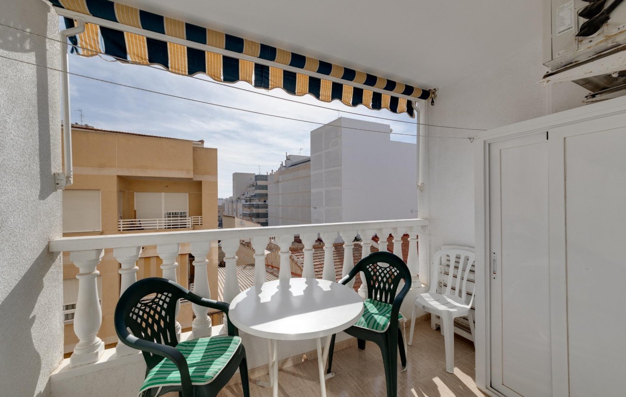 Resale - Wohnung - Torrevieja - Centro