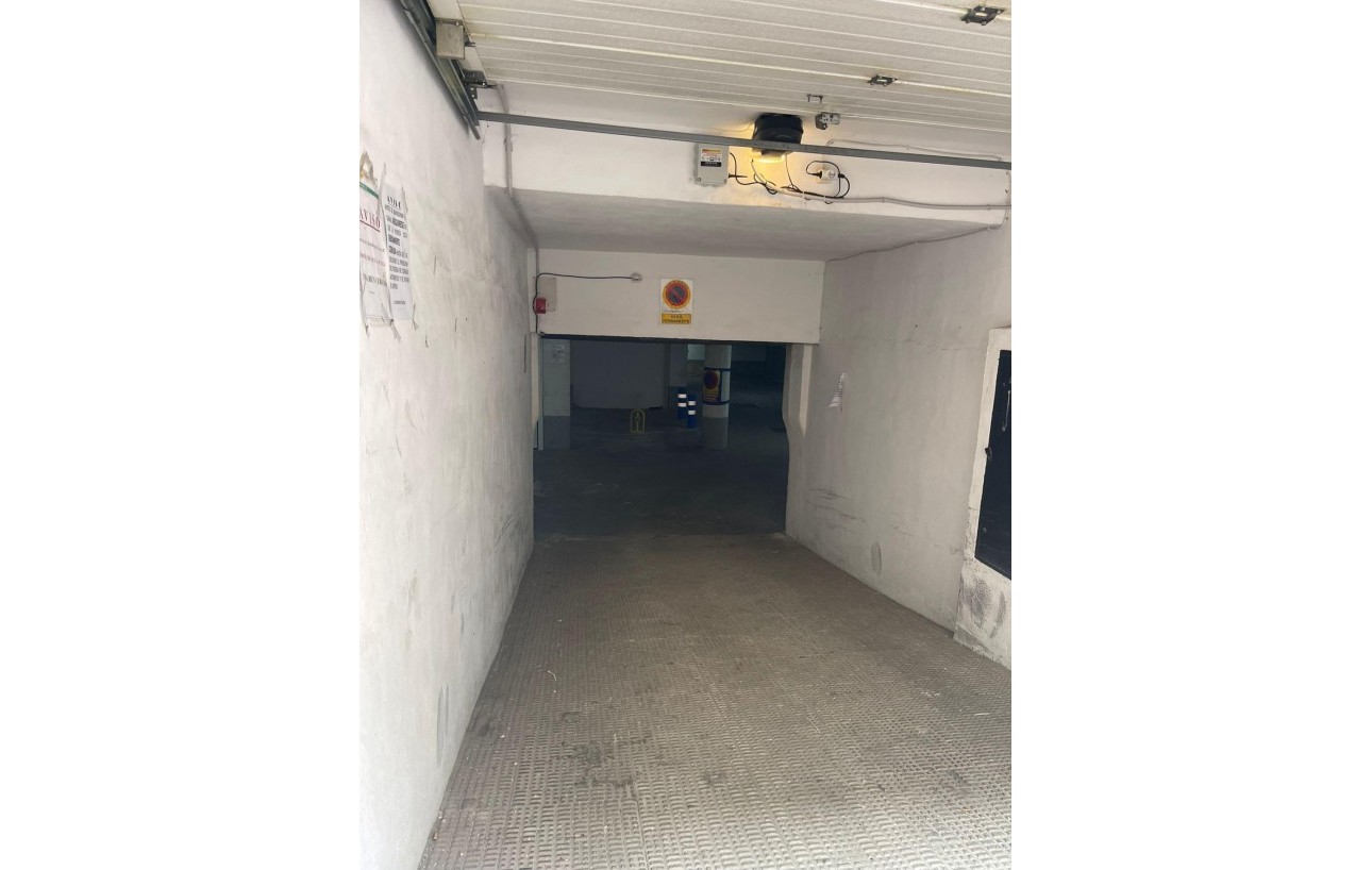 Resale - Garage - Torrevieja - Playa del cura