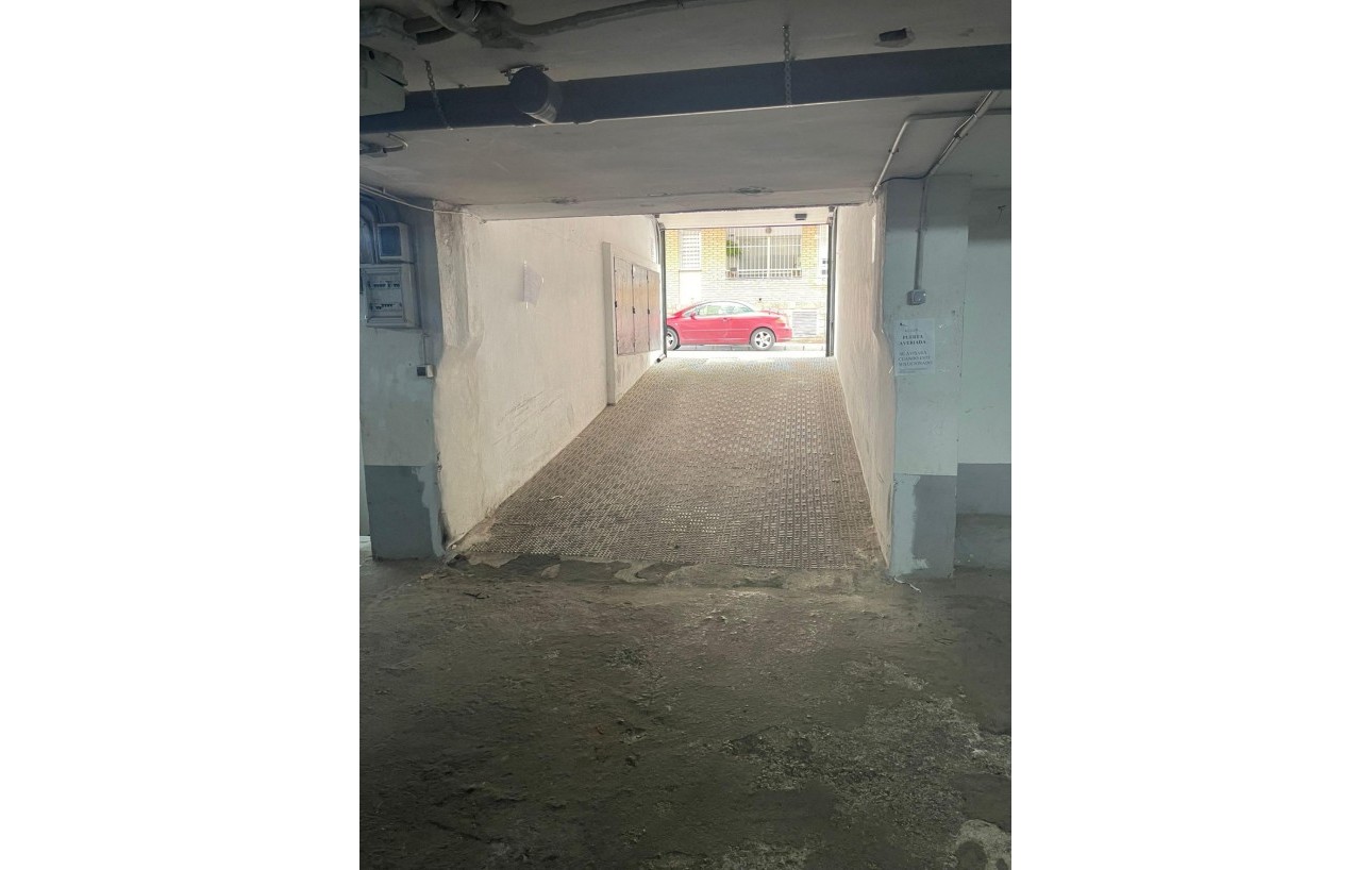 Resale - Garage - Torrevieja - Playa del cura