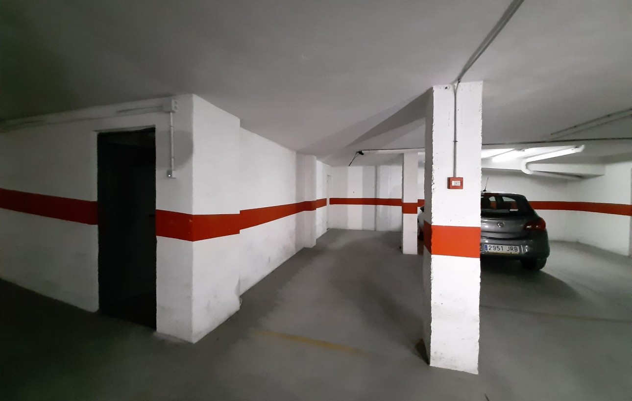 Resale - Garage - Torrevieja - Habaneras