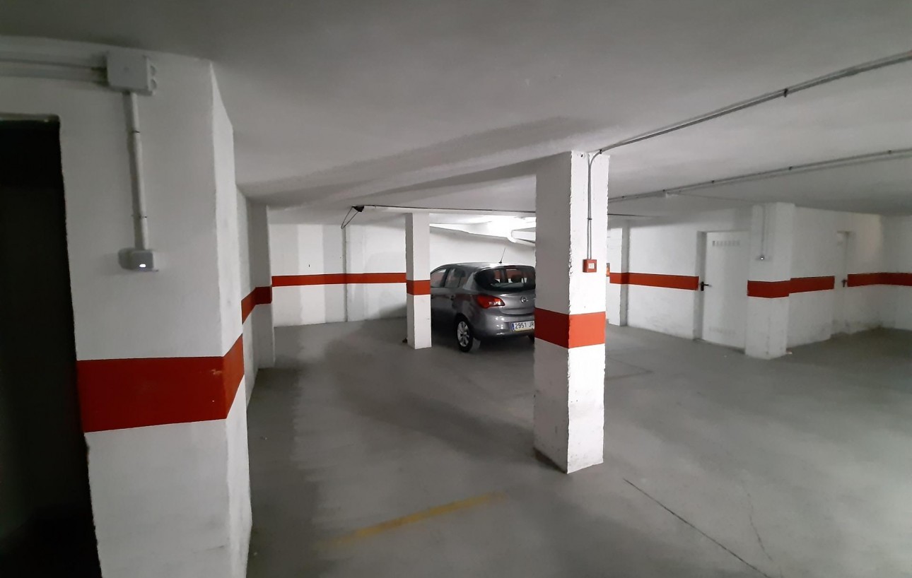 Resale - Garage - Torrevieja - Habaneras