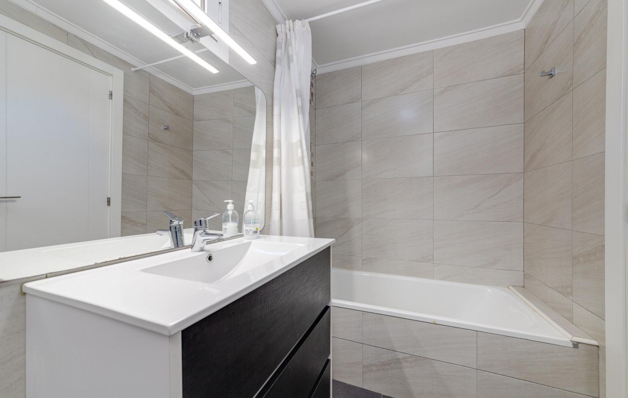 Venta - Apartamento - Torrevieja - Playa del cura