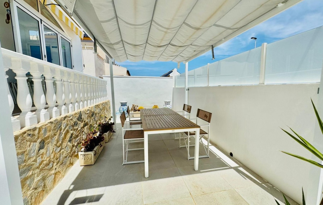 Venta - Chalet - Torrevieja - Los altos