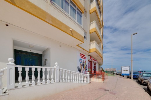 Resale - Wohnung - Torrevieja - Playa de los locos