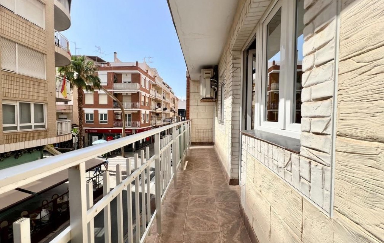 Venta - Apartamento - Torrevieja - torrevieja