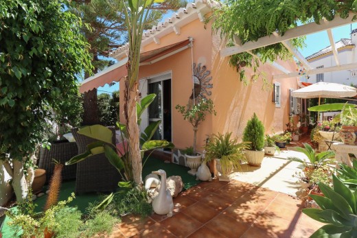 Resale - Villa - Torrevieja - Los altos