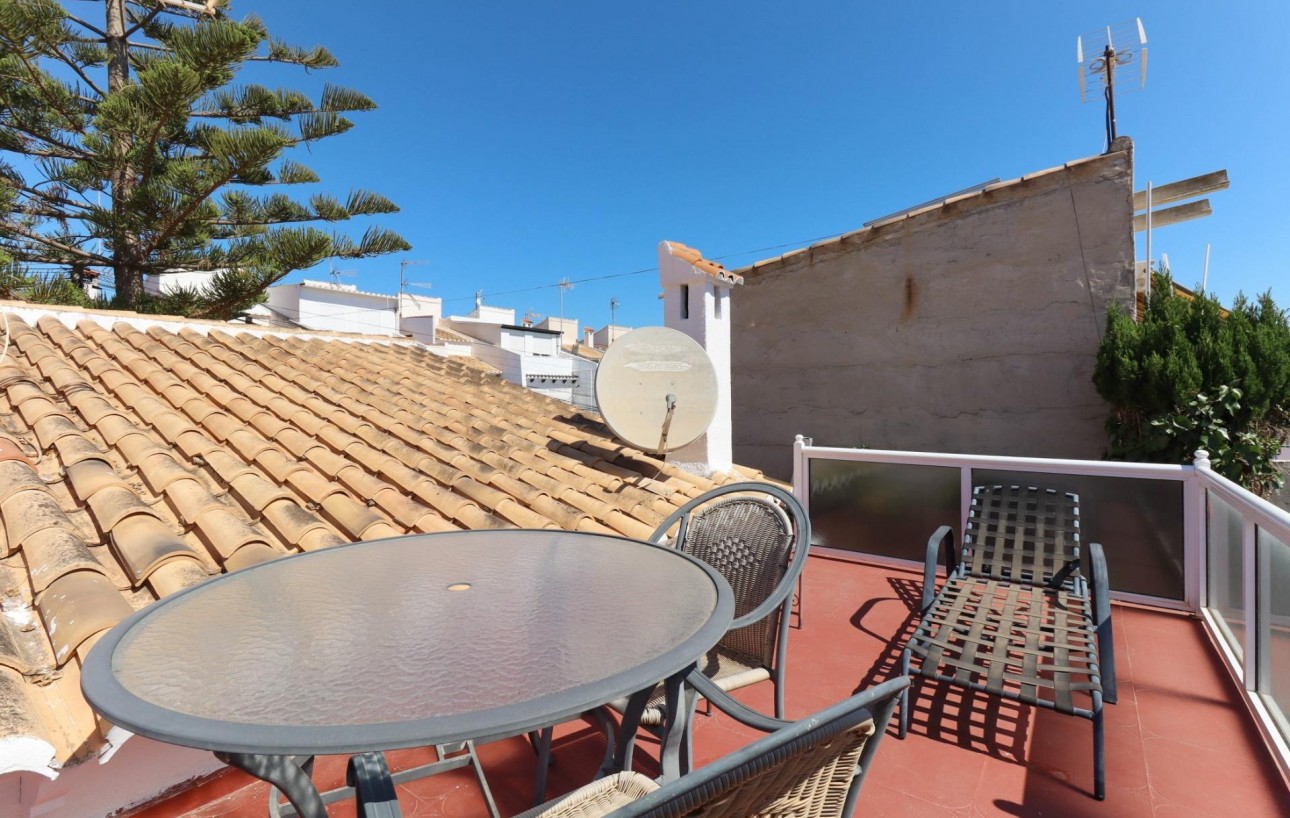 Resale - Villa - Torrevieja - Los altos