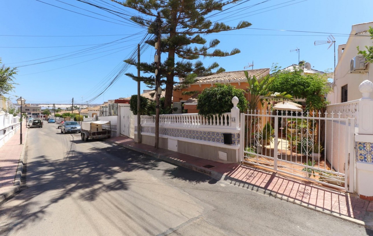 Venta - Villa - Torrevieja - Los altos