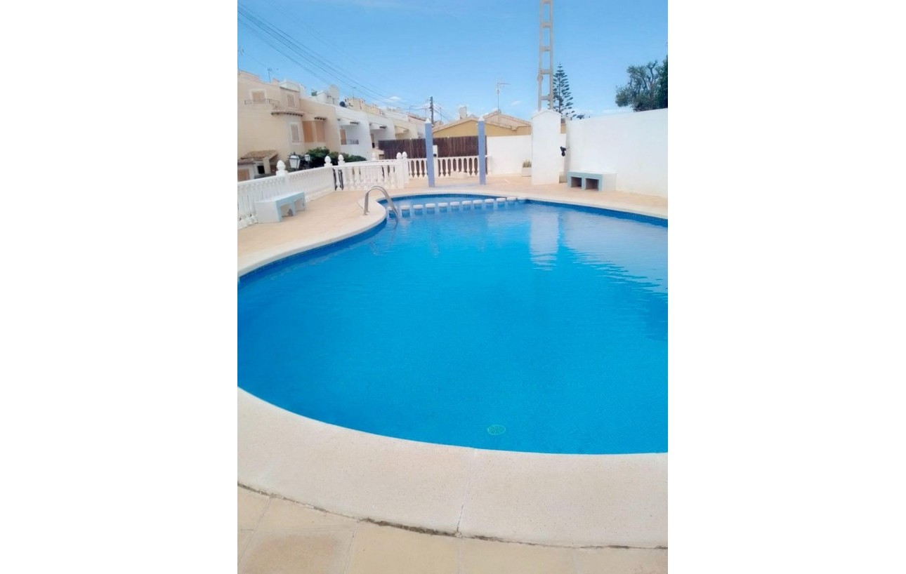 Resale - Villa - Torrevieja - Los altos