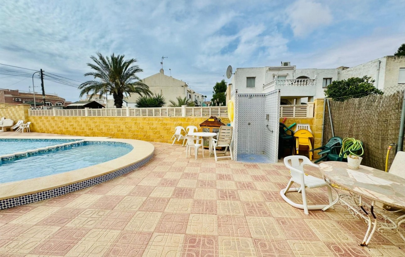 Sale - Bungalow - Torrevieja - La siesta