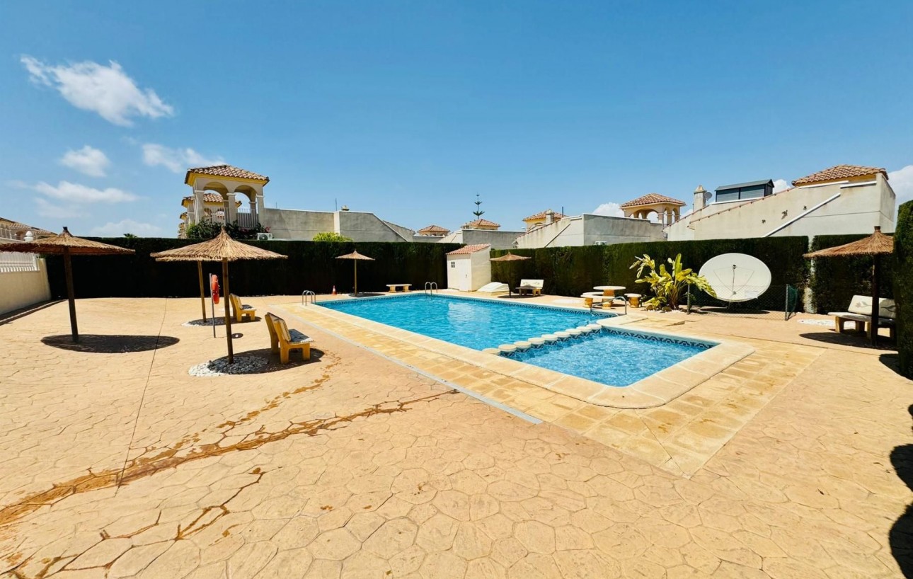 Resale - Chalet - Rojales - Pueblo