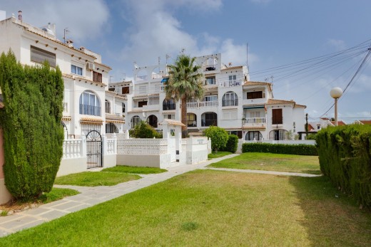 Sale - Apartment - Torrevieja - Calas blanca