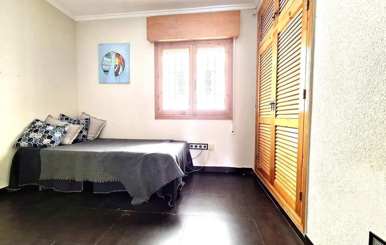 Resale - Bungalow - Torrevieja - San luis