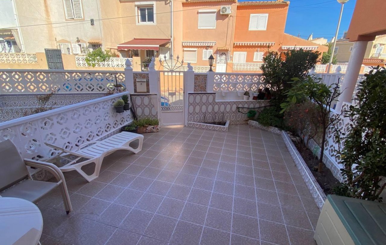 Sale - Townhouse - Torrevieja - Los Frutales