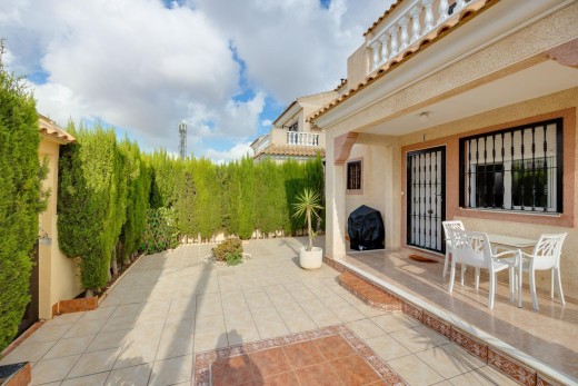 Sale - Chalet - Torrevieja - San luis