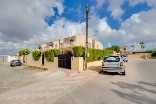 Sale - Chalet - Torrevieja - San luis