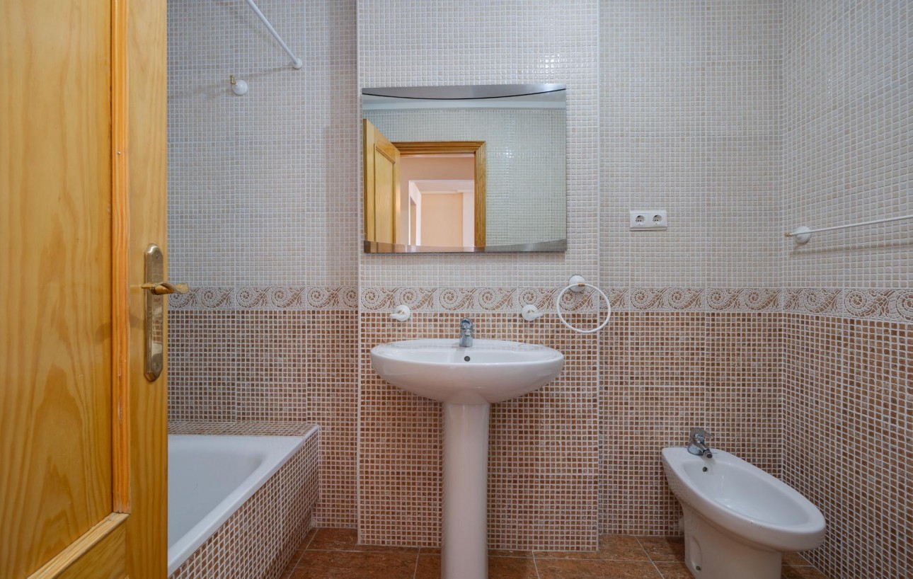 Sale - Apartment - Torrevieja - El molino