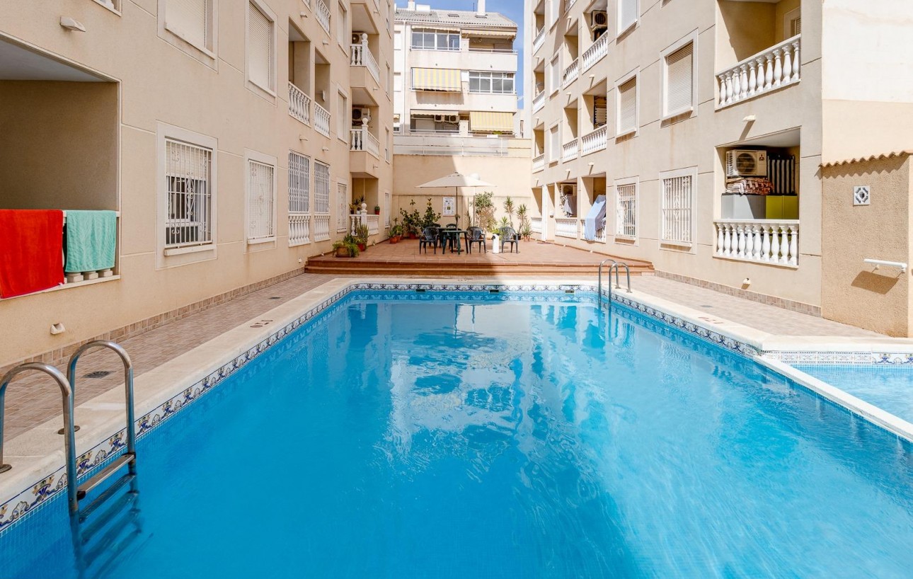 Sale - Apartment - Torrevieja - Playa de los locos