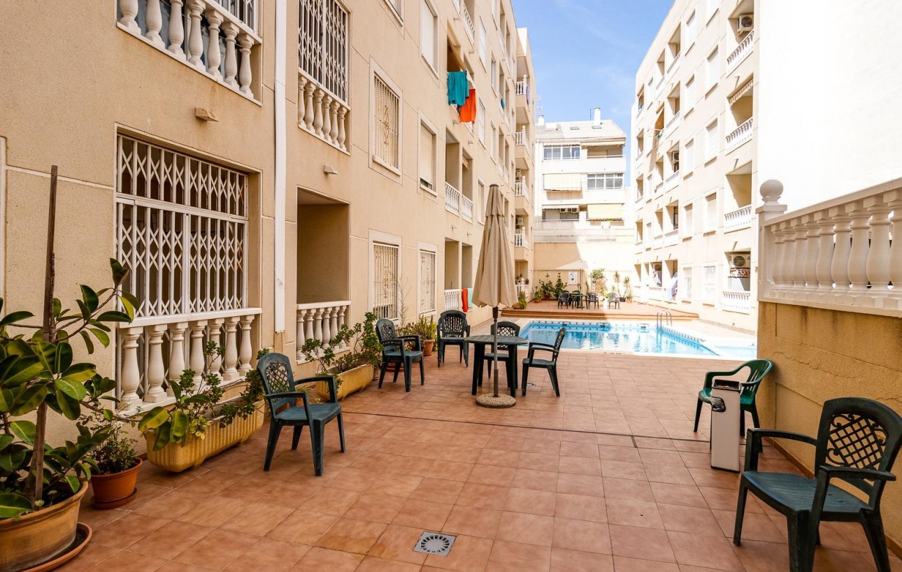 Resale - Wohnung - Torrevieja - Playa de los locos