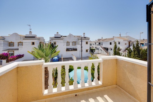 Resale - Chalet - Torrevieja - Torreblanca