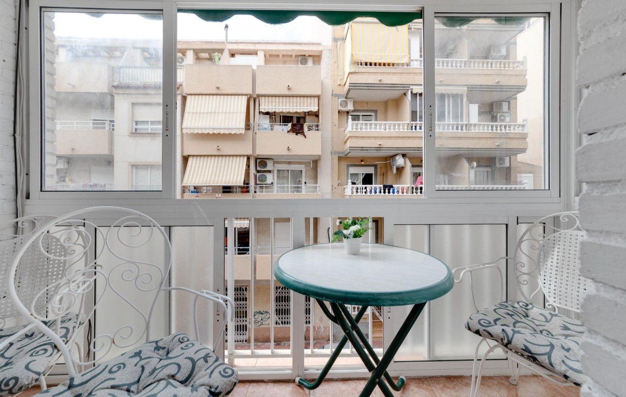 Resale - Wohnung - Torrevieja - Playa del cura