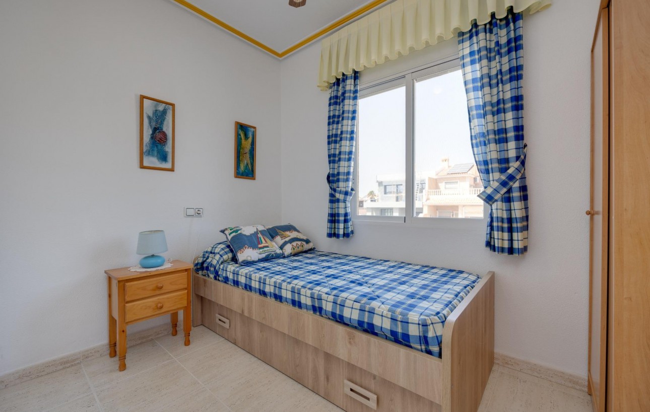 Sale - Bungalow Planta Alta - Torrevieja - Aguas nuevas 1