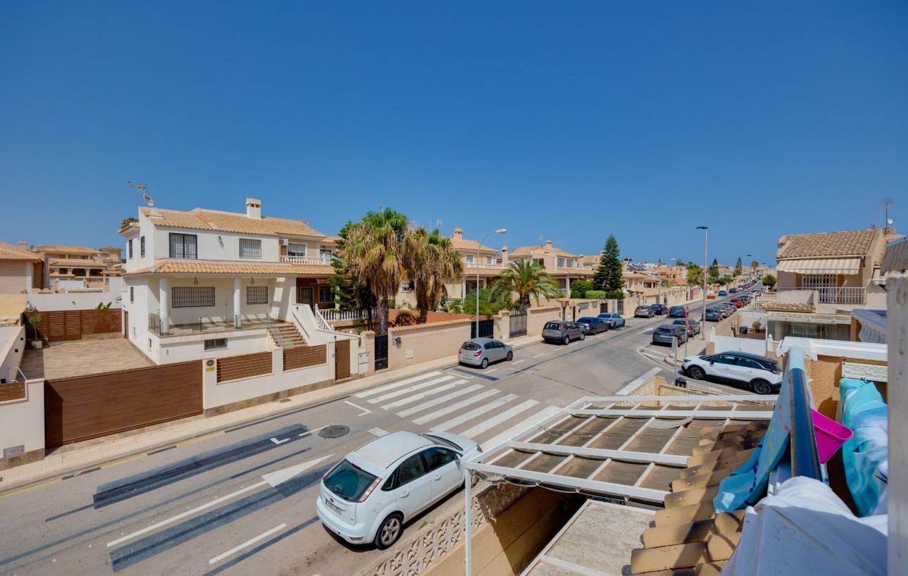 Sale - Bungalow Planta Alta - Torrevieja - Aguas nuevas 1