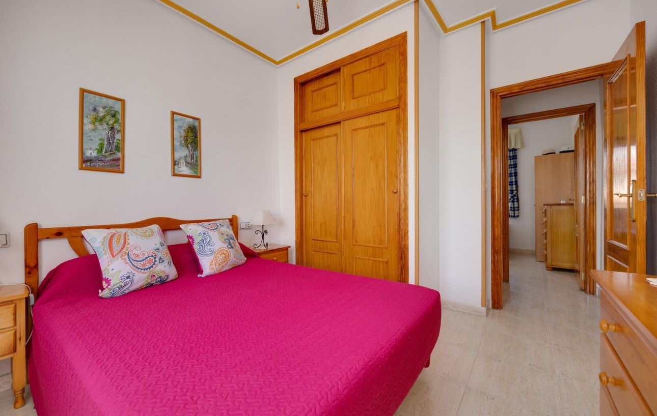 Sale - Bungalow Planta Alta - Torrevieja - Aguas nuevas 1