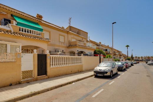 Sale - Bungalow Planta Alta - Torrevieja - Aguas nuevas 1