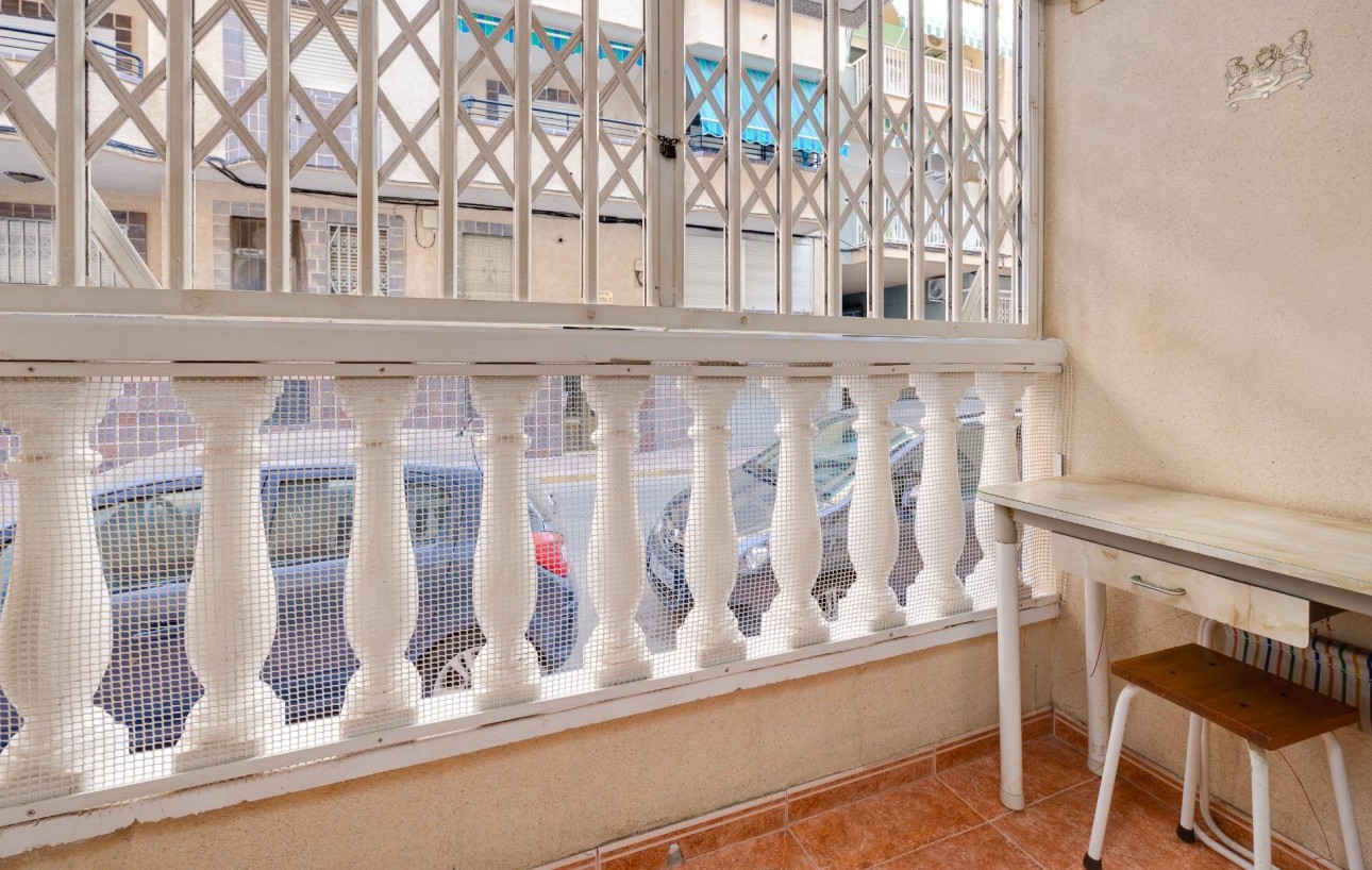 Sale - Apartment - Torrevieja - Playa de los locos