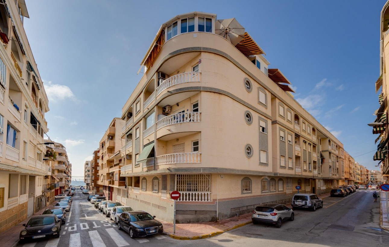 Resale - Wohnung - Torrevieja - Playa de los locos