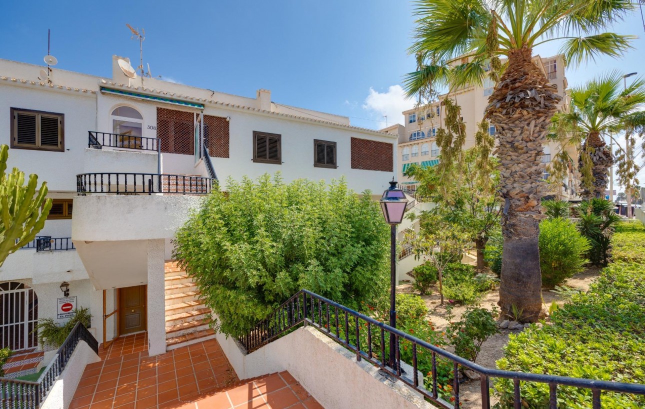 Sale - Apartment - Torrevieja - La Mata