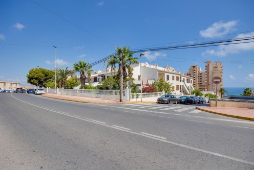 Resale - Lägenhet - Torrevieja - La Mata