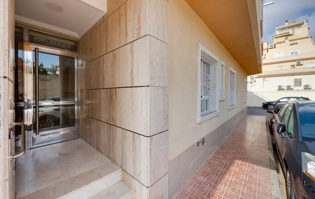 Sale - Apartment - Torrevieja - Playa de los locos