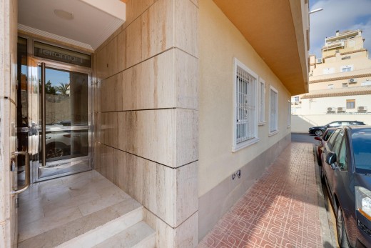 Sale - Apartment - Torrevieja - Playa de los locos