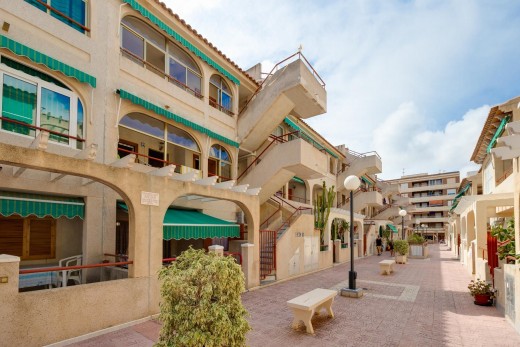 Sale - Apartment - Torrevieja - Acequion