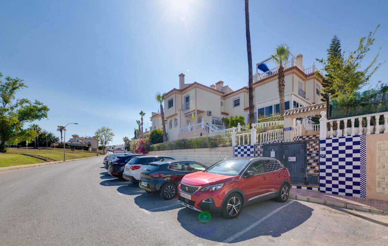 Resale - Bungalow - Torrevieja - Los altos